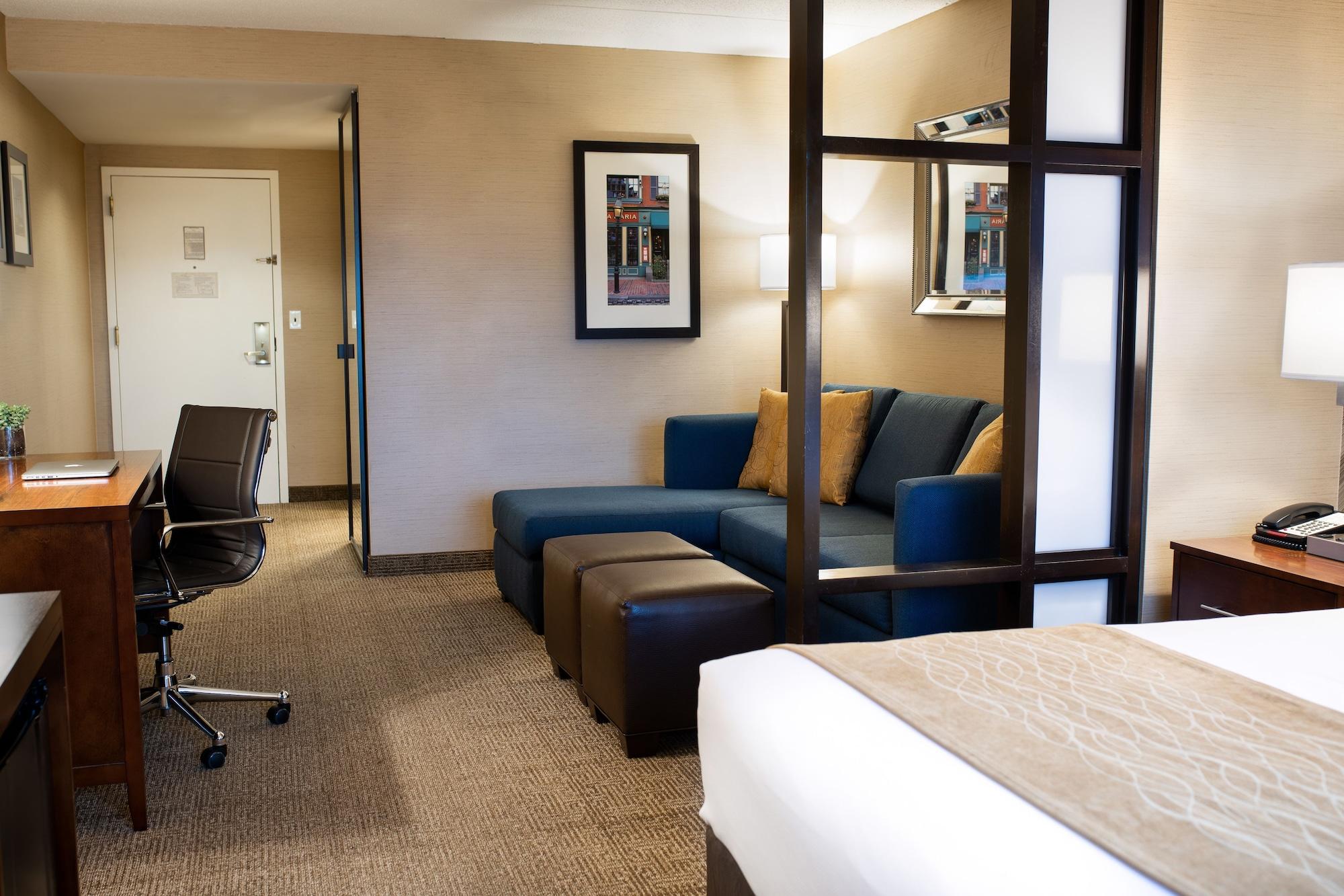 Comfort Inn & Suites Logan International Airport Revere Dış mekan fotoğraf