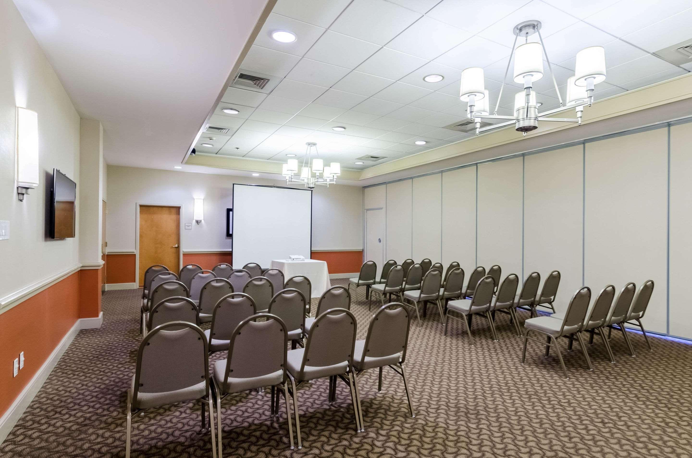 Comfort Inn & Suites Logan International Airport Revere Dış mekan fotoğraf